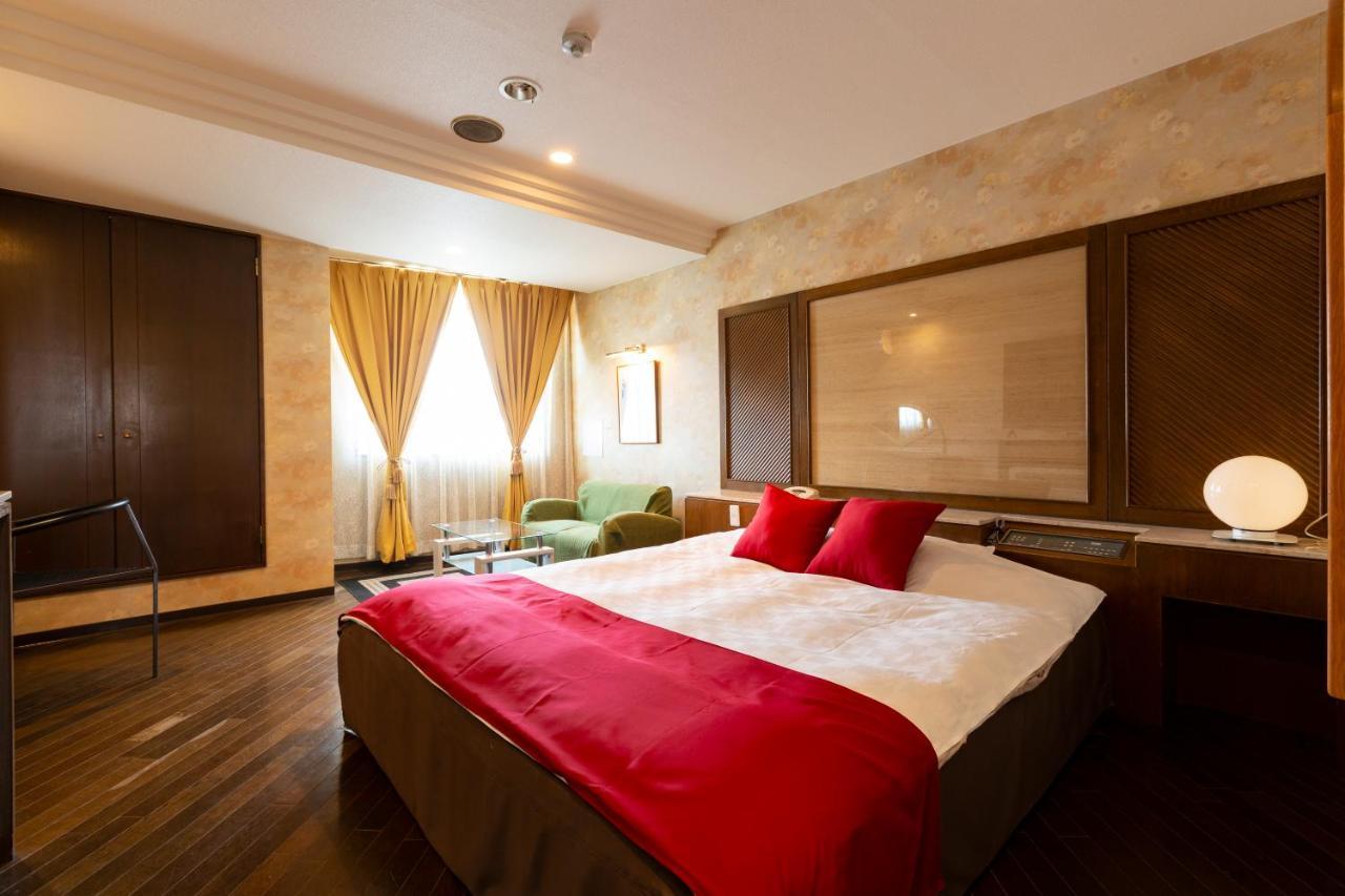 Hotel Liberty Kochi (Adults Only) Екстериор снимка