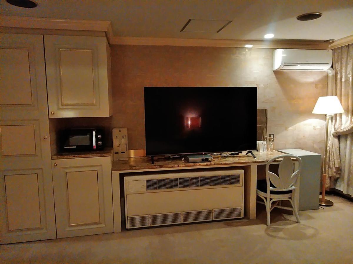 Hotel Liberty Kochi (Adults Only) Екстериор снимка