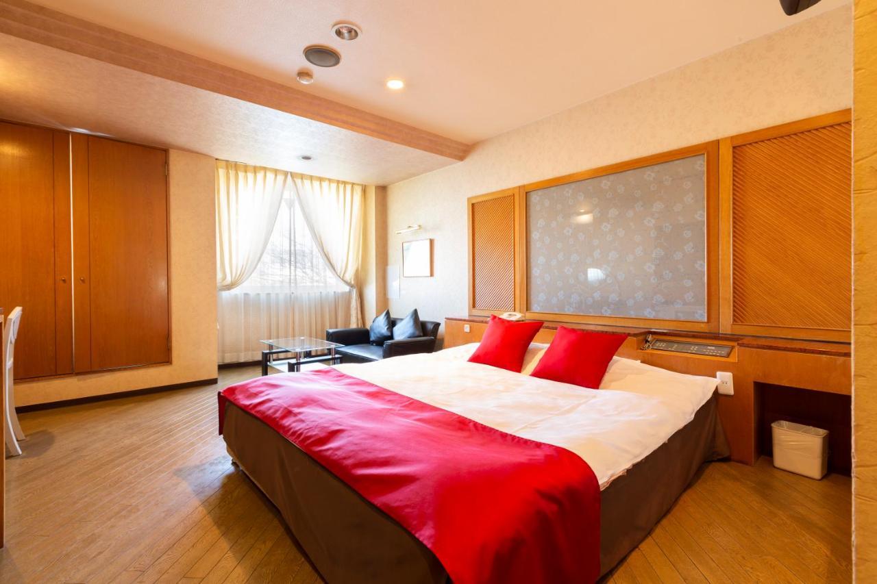 Hotel Liberty Kochi (Adults Only) Екстериор снимка