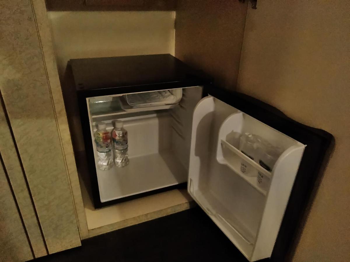 Hotel Liberty Kochi (Adults Only) Екстериор снимка